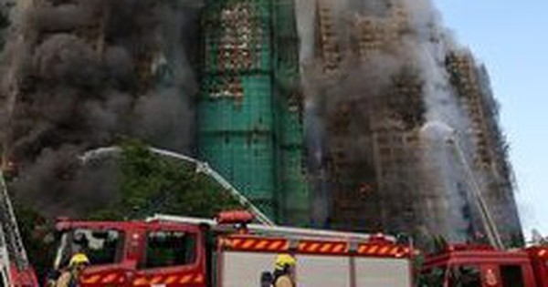 Cháy chung cư ở Hong Kong: Liên tục mắc lỗi, nhà thầu thi công vẫn trúng dự án