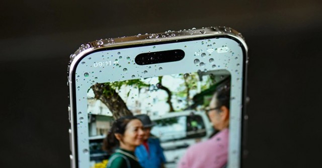 Sai lầm nào khiến mẫu iPhone được chờ đợi bán chậm đến vậy?