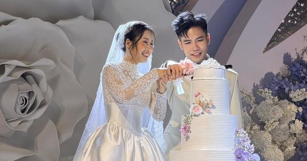 Nhanh nhất Vbiz: Nam rapper sáng công khai bạn gái, trưa tổ chức tiệc cưới