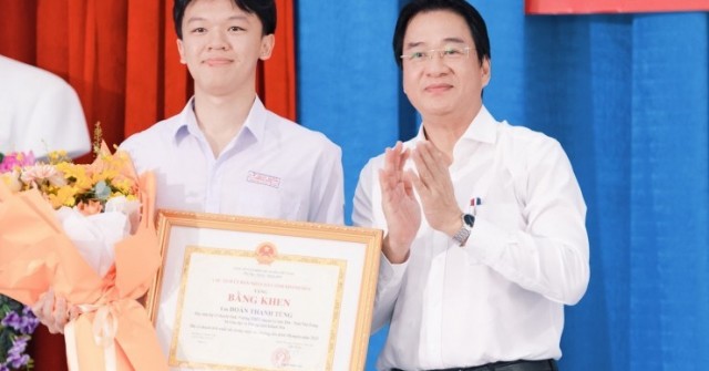 Á quân Đường lên đỉnh Olympia được vinh danh tại Khánh Hòa