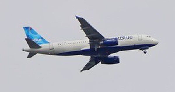 Chuyện gì xảy ra trong sự cố bão mặt trời khiến Airbus triệu hồi 6.000 máy bay?