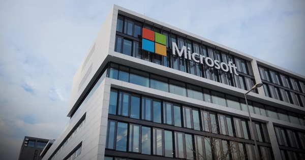 Cơn rung chấn Microsoft: Mất 350 tỷ USD trong 1 ngày vì AI