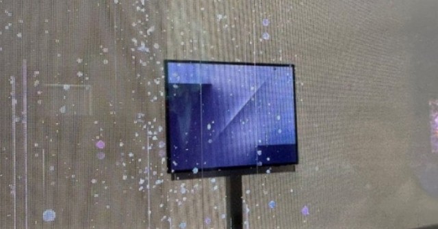 Samsung khoe ảnh thật Galaxy Z TriFold tại APEC 2025