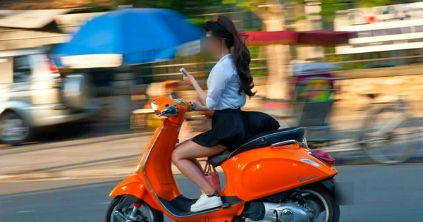CSGT vừa xử phạt 1 cô gái có hành vi mà rất nhiều người Việt mắc phải, mức phạt tối đa lên đến 14 triệu đồng