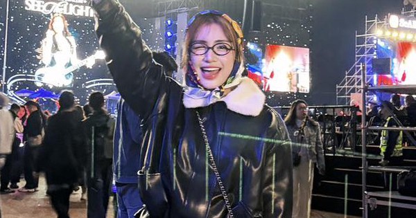 Hoà Minzy nói rõ chuyện đi concert nhưng đòi về đón con lúc 22h30?