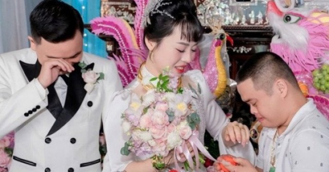 4 khoảnh khắc xúc động lấy nước mắt người xem trong mùa cưới 2025