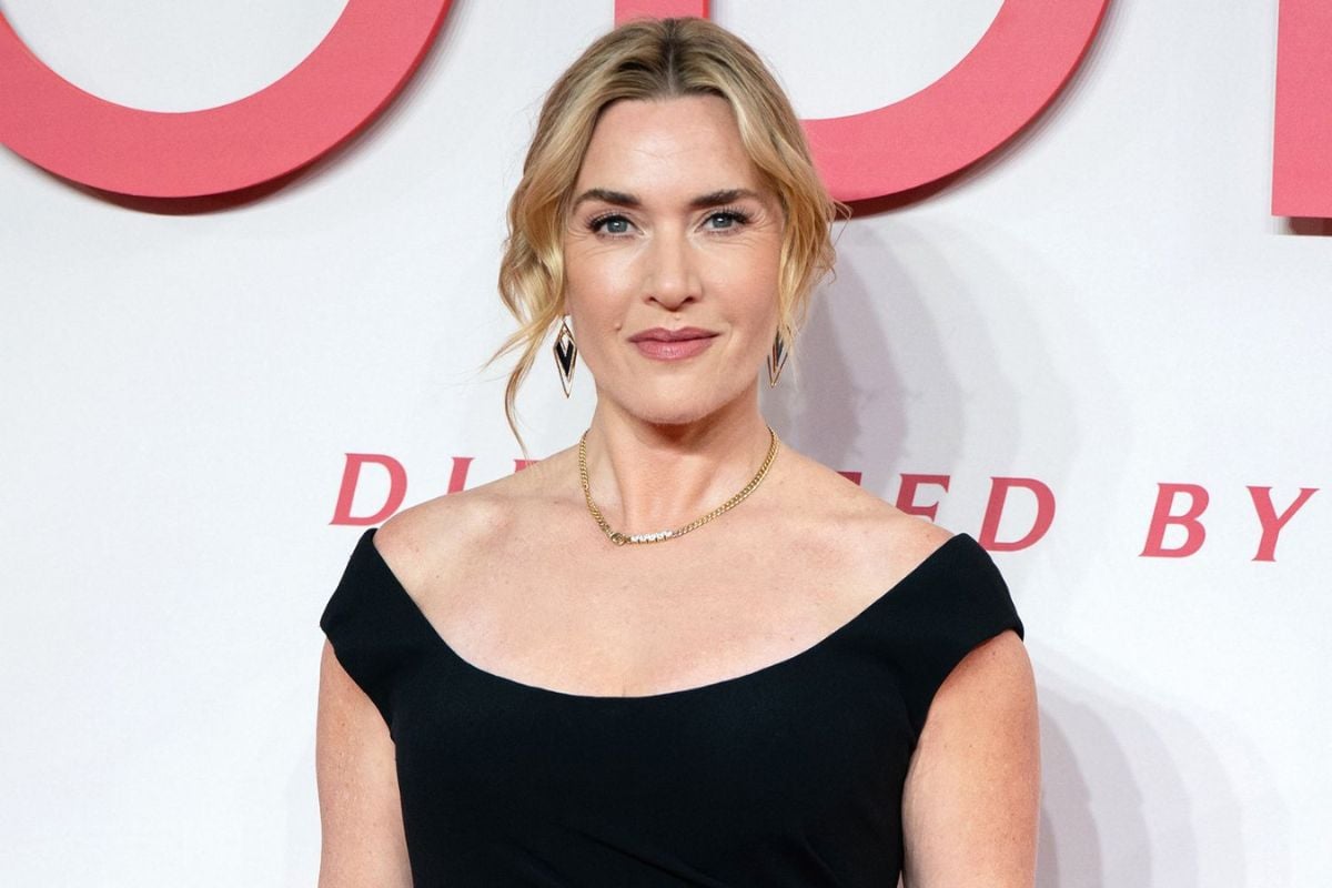 Kate Winslet Lần Đầu Tiết Lộ Trải Nghiệm Thân Mật Đầu Đời Với Các Cô Gái