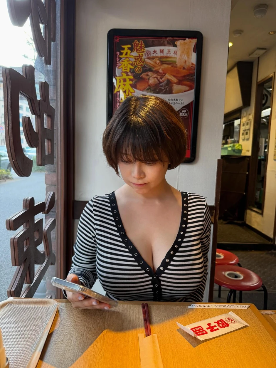 Sở hữu thân hình "không tưởng" như nhân vật anime, nàng hot girl khiến cộng đồng mạng bùng nổ - GAME ONLINE