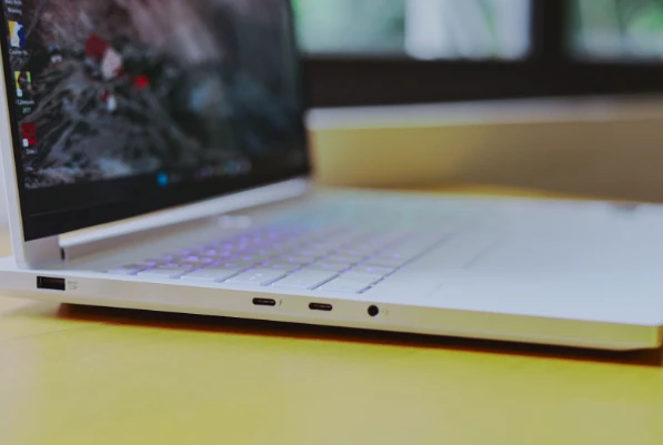 Lenovo Legion 7i Gen 10 - Laptop gaming không chỉ mạnh mà còn đẹp lung linh và rất thông minh