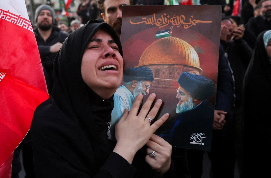Chùm ảnh: Nhìn lại một tuần Iran chìm trong cuộc xung đột "chưa từng có"