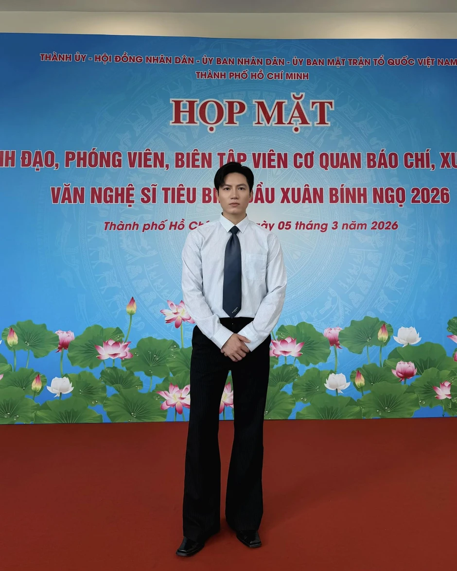 Nam ca sĩ được gặp mặt ban lãnh đạo TP.HCM: Biết sáng tác nhạc về Đảng - Bác Hồ