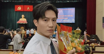 Nam ca sĩ được gặp mặt ban lãnh đạo TP.HCM: Biết sáng tác nhạc về Đảng - Bác Hồ