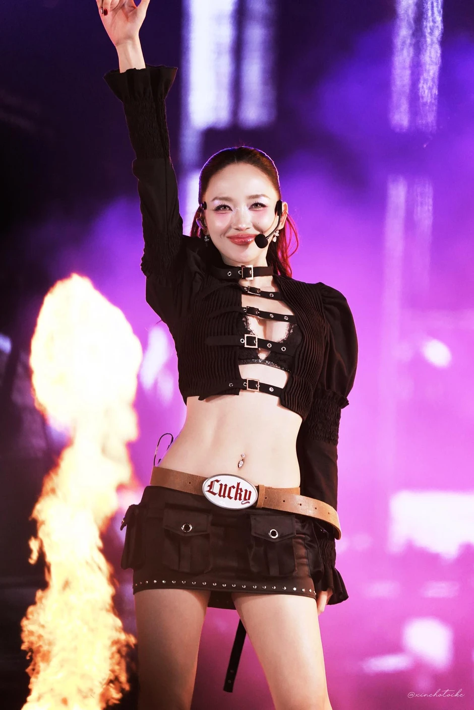 Tóc Tiên đọ sắc riêng với Lisa (BLACKPINK), kết quả ra sao mà netizen chấm thẳng "0 điểm" Tóc Tiên đọ sắc riêng với Lisa (BLACKPINK), kết quả ra sao mà netizen chấm thẳng "0 điểm"