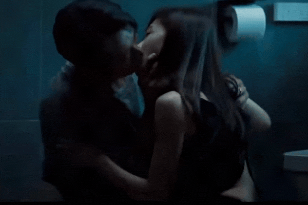 Climax có cảnh 18+ siêu cháy